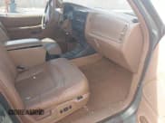 ✅ 1996 Ford Explorer XL • VIN: 1FMDU34X4TZA26675 • Лот: 43045929. Опубликован ранее на IAAI с пробегом 111 813 миль. Бесплатный доступ к архиву аукционных продаж из США и подробный отчёт об истории автомобиля на DreamBid. Изображение 5.