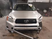 ✅ 2007 Toyota RAV4 • VIN: JTMBK33V375022258 • Лот: 42426883. Опубликован ранее на IAAI с пробегом 211 016 миль. Бесплатный доступ к архиву аукционных продаж из США и подробный отчёт об истории автомобиля на DreamBid. Изображение 12.