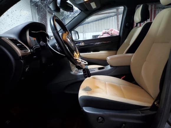 ✅ 2016 Jeep Grand Cherokee Laredo • VIN: 1C4RJFAG6GC443927 • Лот: 86994685. Опубликован ранее на Copart с пробегом 153 893 миль. Бесплатный доступ к архиву аукционных продаж из США и подробный отчёт об истории автомобиля на DreamBid. Изображение 7.