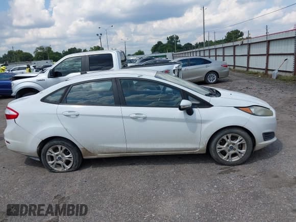 ✅ 2015 Ford Fiesta SE • VIN: 3FADP4BJ6FM198606 • Lot: 43130690. Listed on IAAI with 193,093 mi. Free auction sales archive from the USA and detailed vehicle history report at DreamBid. Image 13.