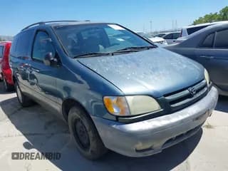 ✅ 2002 Toyota Sienna LE • VIN: 4T3ZF13C02U442678 • Lot: 42241435. Wystawiony na IAAI z przebiegiem 218 501 mil. Bezpłatny archiwum sprzedaży aukcyjnych z USA i szczegółowy raport historii pojazdu na DreamBid. Zdjęcie 1.