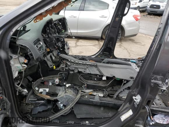 ✅ 2021 Dodge Durango GT • VIN: 1C4RDJDG7MC575774 • Lot: 81957634. Listed on Copart with Not provided. Free auction sales archive from the USA and detailed vehicle history report at DreamBid. Image 7.