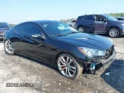 ✅ 2013 Hyundai Genesis Coupe Grand Touring • VIN: KMHHU6KJ1DU093704 • Lot: 42945486. Wystawiony na IAAI z przebiegiem 77 781 mil. Bezpłatny archiwum sprzedaży aukcyjnych z USA i szczegółowy raport historii pojazdu na DreamBid. Zdjęcie 1.