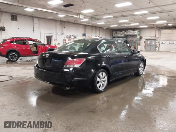 ✅ 2009 Honda Accord EX-L • VIN: 1HGCP26809A184687 • Lot: 43500662. Wystawiony na IAAI z przebiegiem 156 081 mil. Bezpłatny archiwum sprzedaży aukcyjnych z USA i szczegółowy raport historii pojazdu na DreamBid. Zdjęcie 4.