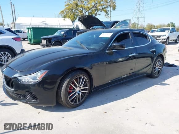 ✅ 2015 Maserati Ghibli • VIN: ZAM57XSA1F1133056 • Лот: 41719670. Опубликован ранее на IAAI с пробегом Не указан. Бесплатный доступ к архиву аукционных продаж из США и подробный отчёт об истории автомобиля на DreamBid. Изображение 2.