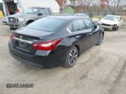 ✅ 2018 Nissan Altima S • VIN: 1N4AL3APXJC263563 • Лот: 43650912. Опубликован ранее на IAAI с пробегом 84 615 миль. Бесплатный доступ к архиву аукционных продаж из США и подробный отчёт об истории автомобиля на DreamBid. Изображение 4.