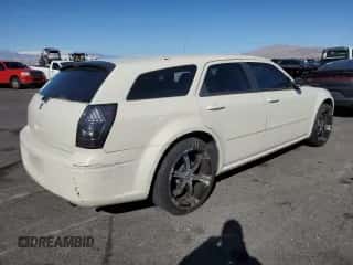 2005 Dodge Magnum SE с VIN 2D4FV48T65H598943, выставлен на аукционе Copart как лот 49665855 с пробегом 101 486 миль миль и Чистый • Clean title. История ставок и продаж доступна на DreamBid. Изображение 3.