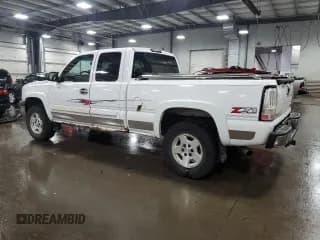 ✅ 2005 Chevrolet Silverado 1500 Z71 • VIN: 1GCEK19BX5E171861 • Лот: 64372164. Опубликован ранее на Copart с пробегом 193 820 миль. Бесплатный доступ к архиву аукционных продаж из США и подробный отчёт об истории автомобиля на DreamBid. Изображение 2.