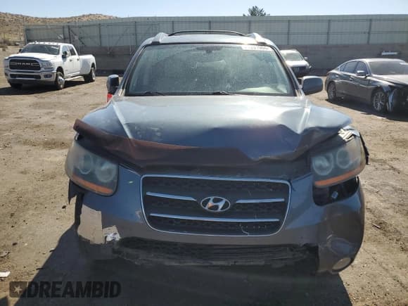 ✅ 2009 Hyundai Santa Fe Limited • VIN: 5NMSH73E39H264585 • Lot: 71201984. Listed on Copart with 124,152 mi. Free auction sales archive from the USA and detailed vehicle history report at DreamBid. Image 5.