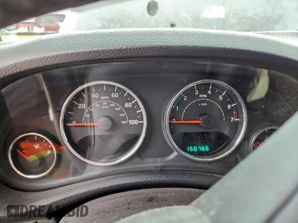 ✅ 2014 Jeep Wrangler Unlimited Sport • VIN: 1C4BJWDG6EL245178 • Лот: 95471365. Опубликован ранее на Copart с пробегом 150 766 миль. Бесплатный доступ к архиву аукционных продаж из США и подробный отчёт об истории автомобиля на DreamBid. Изображение 9.