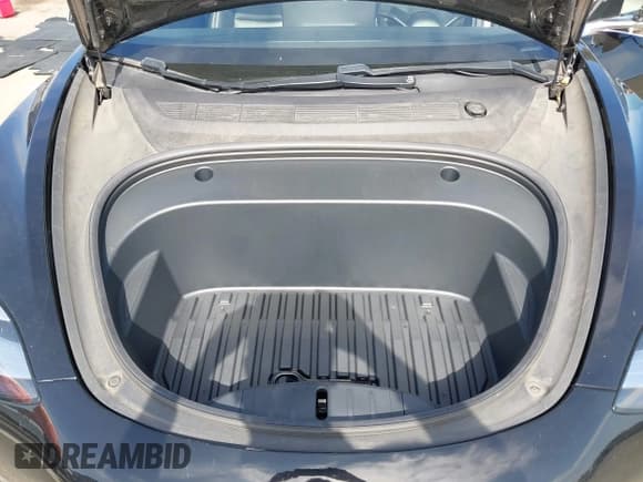 ✅ 2020 Tesla Model 3 Standard Range Plus • VIN: 5YJ3E1EA8LF798923 • Лот: 42620540. Опубликован ранее на IAAI с пробегом 56 777 миль. Бесплатный доступ к архиву аукционных продаж из США и подробный отчёт об истории автомобиля на DreamBid. Изображение 10.