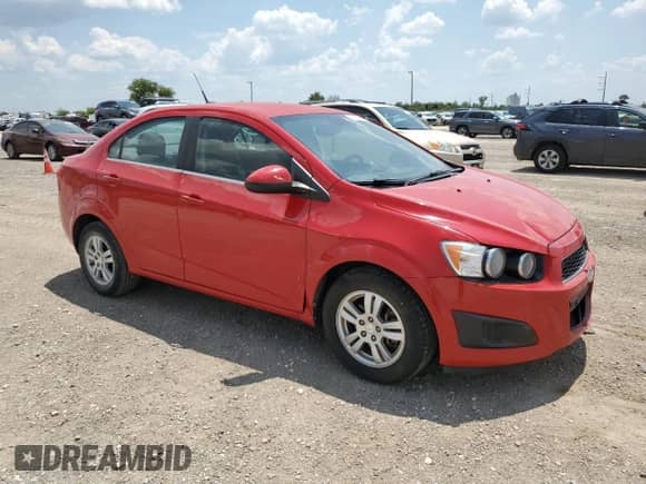 2013 Chevrolet Sonic LT с VIN 1G1JC5SH3D4175118, выставлен на аукционе Copart как лот 65796724 с пробегом 81 836 миль миль и Чистый • Clean title. История ставок и продаж доступна на DreamBid. Изображение 4.