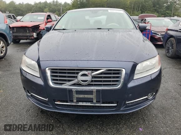 ✅ 2010 Volvo S80 I6 • VIN: YV1960AS9A1132590 • Lot: 80857305. Listed on Copart with 134,633 mi. Free auction sales archive from the USA and detailed vehicle history report at DreamBid. Image 5.