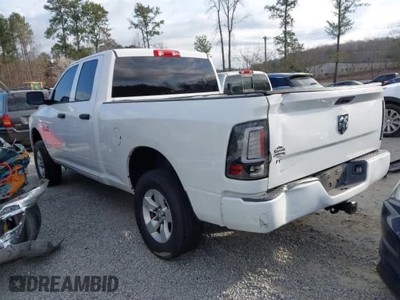 ✅ 2018 Ram 1500 Tradesman • VIN: 1C6RR6FG3JS325422 • Lot: 41674052. Listed on IAAI with 136,502 mi. Free auction sales archive from the USA and detailed vehicle history report at DreamBid. Image 3.