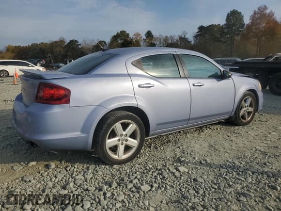 ✅ 2013 Dodge Avenger SE • VIN: 1C3CDZAB3DN535617 • Лот: 78468764. Опубликован ранее на Copart с пробегом 180 922 миль. Бесплатный доступ к архиву аукционных продаж из США и подробный отчёт об истории автомобиля на DreamBid. Изображение 3.