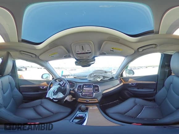 ✅ 2024 Volvo XC90 Plus Bright Theme • VIN: YV4062JE1R1188150 • Lot: 61585425. Listed on Copart with 10,281 mi. Free auction sales archive from the USA and detailed vehicle history report at DreamBid. Image 16.