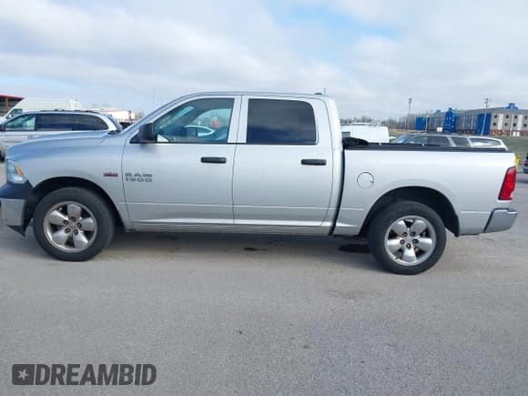 ✅ 2015 Ram 1500 Express • VIN: 1C6RR6KT3FS629909 • Lot: 38838432. Listed on IAAI with 113,186 mi. Free auction sales archive from the USA and detailed vehicle history report at DreamBid. Image 14.