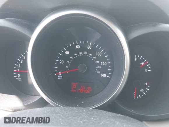 ✅ 2013 Kia Soul + • VIN: KNDJT2A65D7588128 • Lot: 42072496. Wystawiony na IAAI z przebiegiem 178 406 mil. Bezpłatny archiwum sprzedaży aukcyjnych z USA i szczegółowy raport historii pojazdu na DreamBid. Zdjęcie 7.