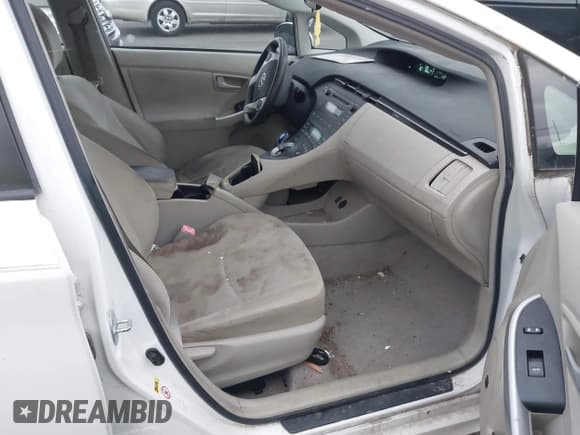 ✅ 2010 Toyota Prius III • VIN: JTDKN3DU5A0071222 • Lot: 43754588. Wystawiony na IAAI z przebiegiem 192 789 mil. Bezpłatny archiwum sprzedaży aukcyjnych z USA i szczegółowy raport historii pojazdu na DreamBid. Zdjęcie 5.