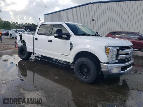 ✅ 2019 Ford F-250 XL • VIN: 1FT7W2AT6KEF87098 • Лот: 51529975. Опубликован ранее на Copart с пробегом 216 915 миль. Бесплатный доступ к архиву аукционных продаж из США и подробный отчёт об истории автомобиля на DreamBid. Изображение 4.
