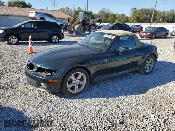 ✅ 2000 BMW Z3 2.5 • VIN: 4USCH9349YLF85547 • Lot: 84292915. Wystawiony na Copart z przebiegiem 51 706 mil. Bezpłatny archiwum sprzedaży aukcyjnych z USA i szczegółowy raport historii pojazdu na DreamBid. Zdjęcie 1.