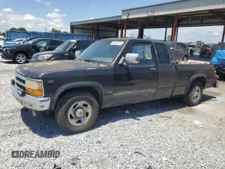 ✅ 1996 Dodge Dakota • VIN: 1B7GL23X6TS508007 • Lot: 64087425. Listed on Copart with 116,318 mi. Free auction sales archive from the USA and detailed vehicle history report at DreamBid. Image 1.