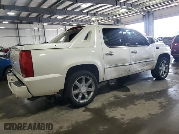 ✅ 2008 Cadillac Escalade EXT • VIN: 3GYFK628X8G194175 • Lot: 68076284. Listed on Copart with 224,315 mi. Free auction sales archive from the USA and detailed vehicle history report at DreamBid. Image 3.
