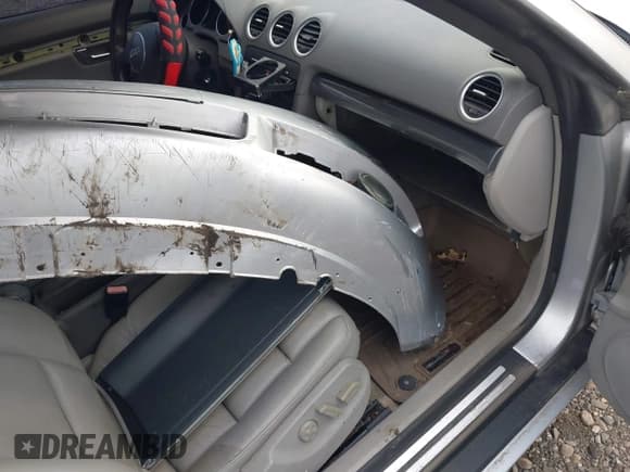 ✅ 2004 Audi A4 1.8T • VIN: WAUAC48H34K002068 • Lot: 43334970. Listed on IAAI with Not provided. Free auction sales archive from the USA and detailed vehicle history report at DreamBid. Image 5.