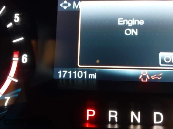 ✅ 2015 Ford Expedition Max XLT • VIN: 1FMJK1JT7FEF07546 • Lot: 42030535. Listed on IAAI with 171,101 mi. Free auction sales archive from the USA and detailed vehicle history report at DreamBid. Image 16.