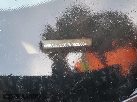 ✅ 2018 BMW 5 Series 540i xDrive • VIN: WBAJE7C58JWD52568 • Lot: 84784725. Wystawiony na Copart z przebiegiem 108 552 mil. Bezpłatny archiwum sprzedaży aukcyjnych z USA i szczegółowy raport historii pojazdu na DreamBid. Zdjęcie 12.