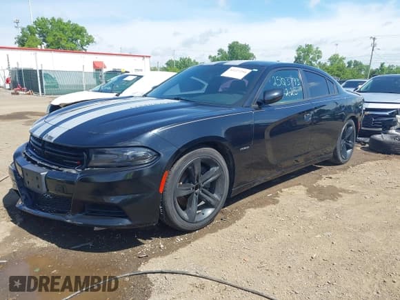 ✅ 2018 Dodge Charger R/T • VIN: 2C3CDXCT6JH205940 • Lot: 42227254. Wystawiony na IAAI z przebiegiem 82 475 mil. Bezpłatny archiwum sprzedaży aukcyjnych z USA i szczegółowy raport historii pojazdu na DreamBid. Zdjęcie 17.