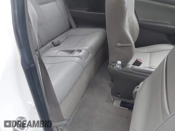 ✅ 2002 Acura RSX Auto • VIN: JH4DC54872C031266 • Lot: 42279279. Wystawiony na IAAI z przebiegiem 178 458 mil. Bezpłatny archiwum sprzedaży aukcyjnych z USA i szczegółowy raport historii pojazdu na DreamBid. Zdjęcie 8.