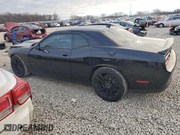 ✅ 2020 Dodge Challenger R/T • VIN: 2C3CDZBT6LH185253 • Lot: 82837033. Listed on Copart with 22,554 mi. Free auction sales archive from the USA and detailed vehicle history report at DreamBid. Image 2.