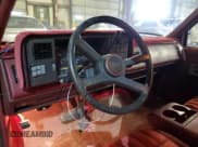 ✅ 1991 GMC Sierra 1500 • VIN: 2GTHC39K2M1538208 • Lot: 41664305. Wystawiony na Copart z przebiegiem 56 293 mil. Bezpłatny archiwum sprzedaży aukcyjnych z USA i szczegółowy raport historii pojazdu na DreamBid. Zdjęcie 8.