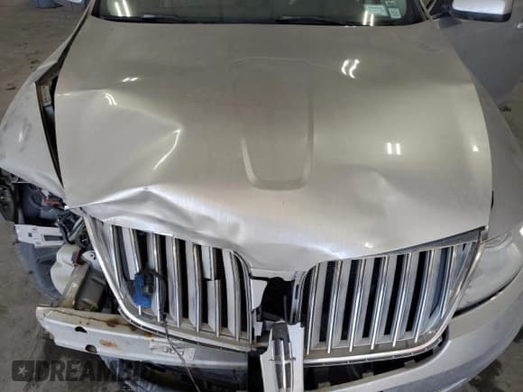 ✅ 2010 Lincoln MKS • VIN: 1LNHL9ER9AG612806 • Лот: 48572145. Опубликован ранее на Copart с пробегом 216 216 миль. Бесплатный доступ к архиву аукционных продаж из США и подробный отчёт об истории автомобиля на DreamBid. Изображение 11.