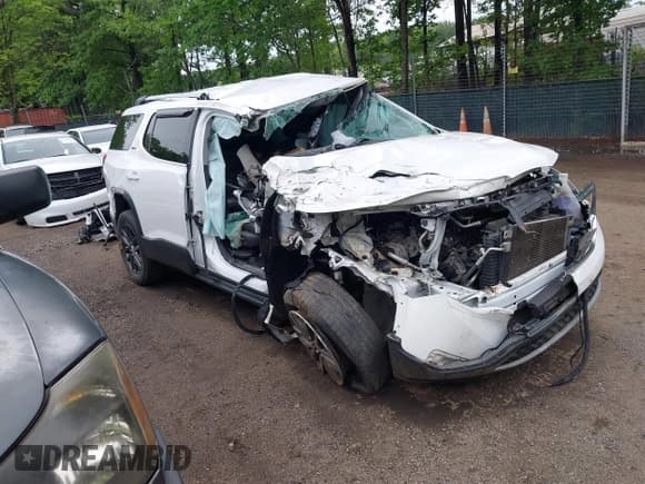✅ 2018 GMC Acadia SLT • VIN: 1GKKNMLS5JZ246851 • Lot: 42214757. Listed on IAAI with 66,224 mi. Free auction sales archive from the USA and detailed vehicle history report at DreamBid. Image 1.