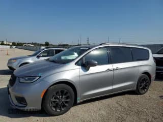 ✅ 2021 Chrysler Pacifica Touring L • VIN: 2C4RC1BG0MR593319 • Lot: 84153005. Listed on Copart with 193,400 mi. Free auction sales archive from the USA and detailed vehicle history report at DreamBid. Image 1.