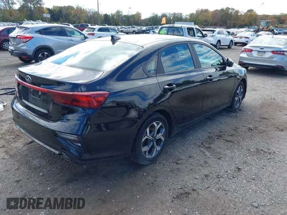 ✅ 2019 Kia Forte LXS • VIN: 3KPF24AD7KE103925 • Лот: 43504174. Опубликован ранее на IAAI с пробегом 92 351 миль. Бесплатный доступ к архиву аукционных продаж из США и подробный отчёт об истории автомобиля на DreamBid. Изображение 4.