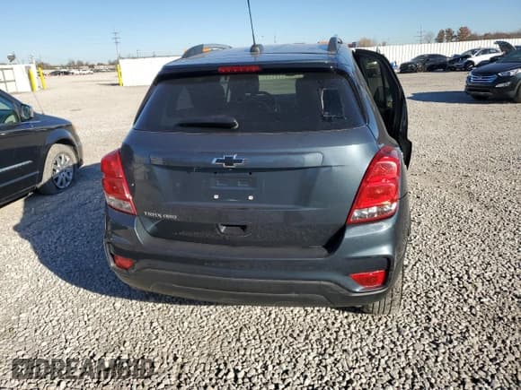 ✅ 2022 Chevrolet Trax LT • VIN: KL7CJPSM6NB515273 • Lot: 93131845. Wystawiony na Copart z przebiegiem 99 509 mil. Bezpłatny archiwum sprzedaży aukcyjnych z USA i szczegółowy raport historii pojazdu na DreamBid. Zdjęcie 6.