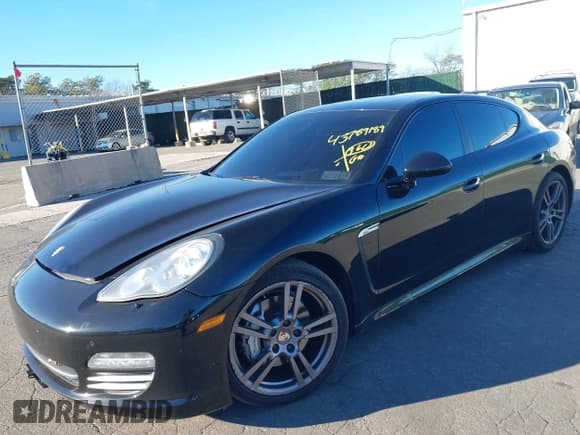 ✅ 2012 Porsche Panamera S • VIN: WP0AB2A77CL062200 • Lot: 43789189. Listed on IAAI with 96,900 mi. Free auction sales archive from the USA and detailed vehicle history report at DreamBid. Image 6.