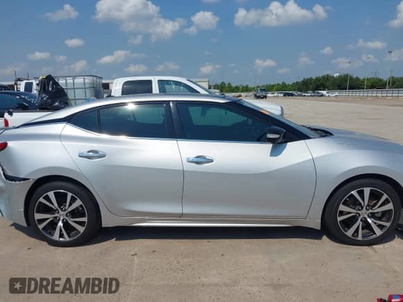 ✅ 2017 Nissan Maxima SR • VIN: 1N4AA6AP3HC440827 • Лот: 43051409. Опубликован ранее на IAAI с пробегом 61 377 миль. Бесплатный доступ к архиву аукционных продаж из США и подробный отчёт об истории автомобиля на DreamBid. Изображение 13.