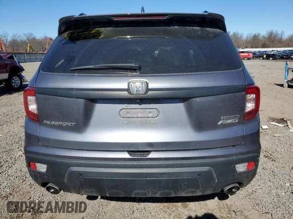 ✅ 2021 Honda Passport Touring • VIN: 5FNYF8H97MB018330 • Lot: 46048155. Listed on Copart with 80,051 mi. Free auction sales archive from the USA and detailed vehicle history report at DreamBid. Image 6.