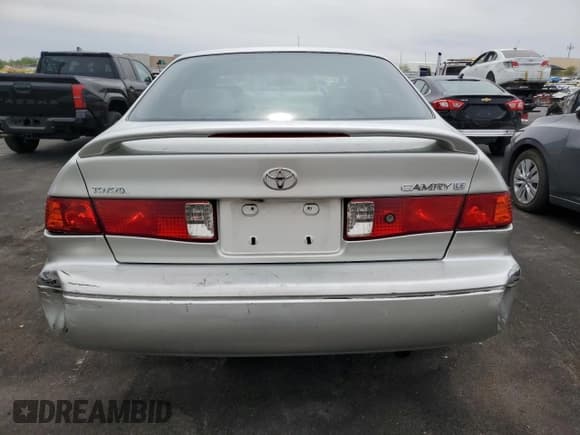 ✅ 2000 Toyota Camry LE • VIN: JT2BG22K5Y0482211 • Лот: 70771555. Опубликован ранее на Copart с пробегом 245 602 миль. Бесплатный доступ к архиву аукционных продаж из США и подробный отчёт об истории автомобиля на DreamBid. Изображение 6.