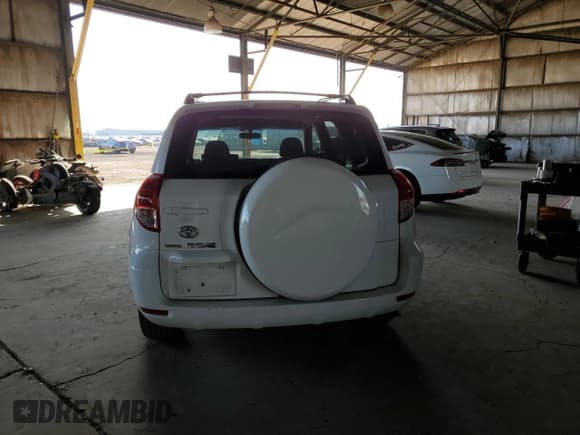 ✅ 2006 Toyota RAV4 Sport • VIN: JTMZD32V266005471 • Лот: 92625965. Опубликован ранее на Copart с пробегом 128 454 миль. Бесплатный доступ к архиву аукционных продаж из США и подробный отчёт об истории автомобиля на DreamBid. Изображение 6.