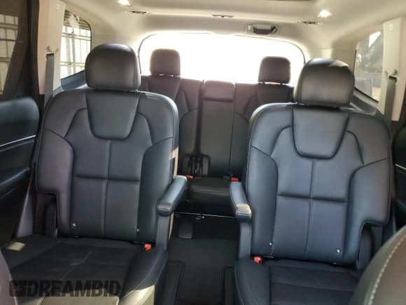 ✅ 2022 Kia Telluride SX • VIN: 5XYP54HC1NG266425 • Lot: 82682475. Listed on Copart with 126,311 mi. Free auction sales archive from the USA and detailed vehicle history report at DreamBid. Image 10.