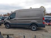 ✅ 2018 Ford Transit • VIN: 1FTYR1CG7JKA94942 • Lot: 43542703. Wystawiony na IAAI z przebiegiem 171 473 mil. Bezpłatny archiwum sprzedaży aukcyjnych z USA i szczegółowy raport historii pojazdu na DreamBid. Zdjęcie 14.