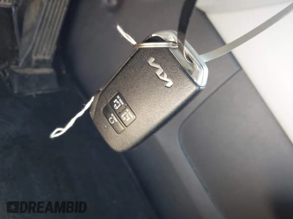 ✅ 2022 Kia Carnival LXS • VIN: KNDNB4H31N6086039 • Лот: 42778496. Опубликован ранее на IAAI с пробегом 134 763 миль. Бесплатный доступ к архиву аукционных продаж из США и подробный отчёт об истории автомобиля на DreamBid. Изображение 11.