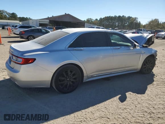 ✅ 2017 Lincoln Continental Premiere • VIN: 1LN6L9PK7H5629679 • Lot: 92245595. Wystawiony na Copart z przebiegiem 88 973 mil. Bezpłatny archiwum sprzedaży aukcyjnych z USA i szczegółowy raport historii pojazdu na DreamBid. Zdjęcie 3.