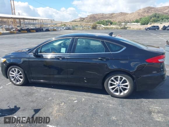 ✅ 2020 Ford Fusion SE • VIN: 3FA6P0LU4LR246581 • Лот: 43377896. Опубликован ранее на IAAI с пробегом 98 922 миль. Бесплатный доступ к архиву аукционных продаж из США и подробный отчёт об истории автомобиля на DreamBid. Изображение 14.