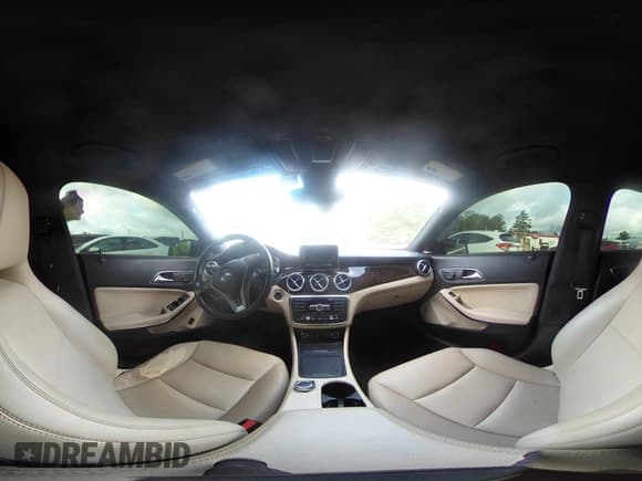 ✅ 2014 Mercedes-Benz CLA 250 • VIN: WDDSJ4EB6EN044981 • Lot: 42257669. Listed on IAAI with 117,675 mi. Free auction sales archive from the USA and detailed vehicle history report at DreamBid. Image 18.